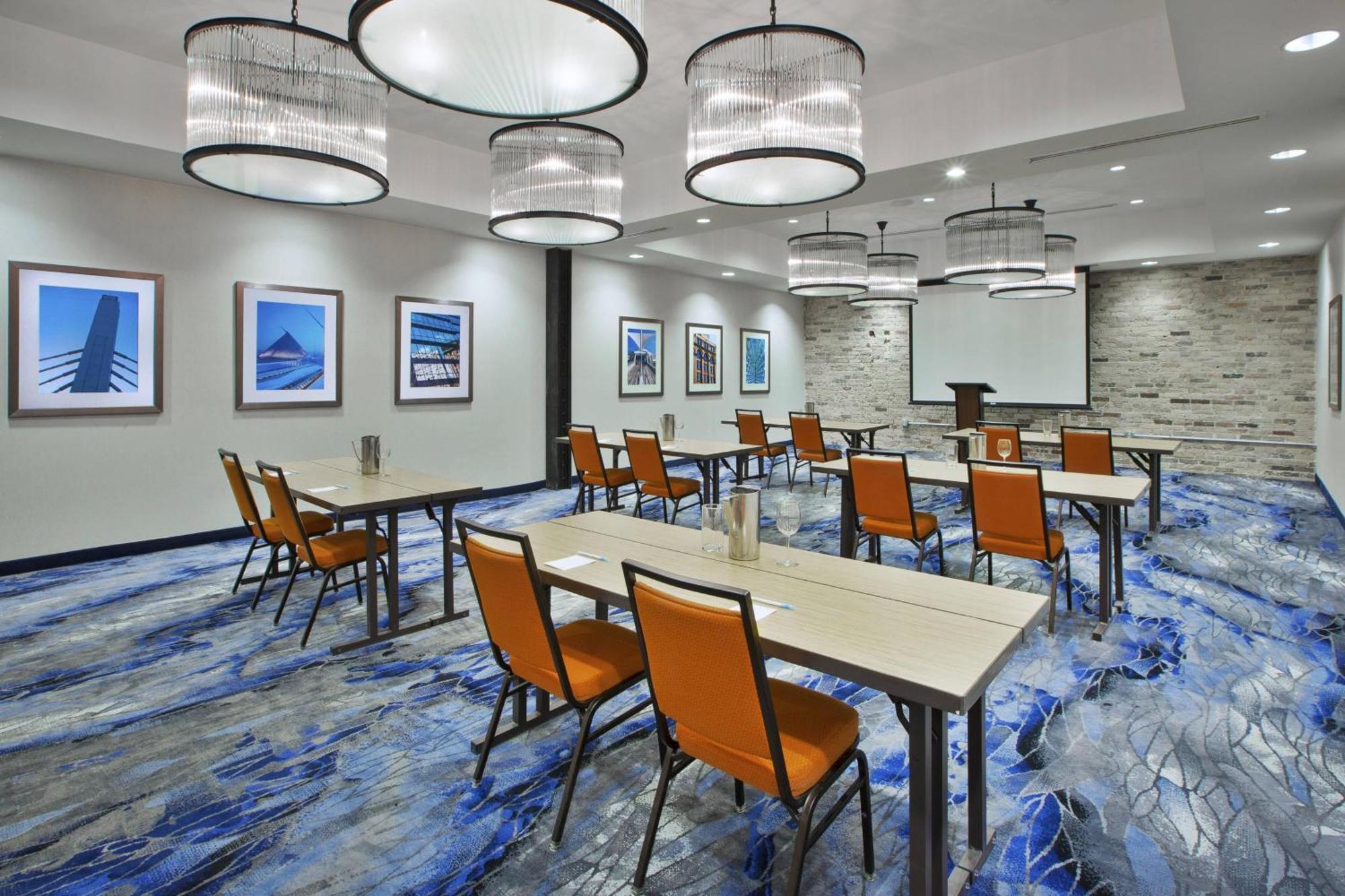 Fairfield Inn & Suites By Marriott Milwaukee Downtown Экстерьер фото