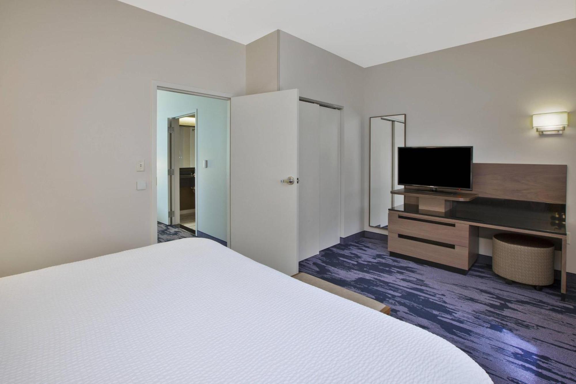 Fairfield Inn & Suites By Marriott Milwaukee Downtown Экстерьер фото