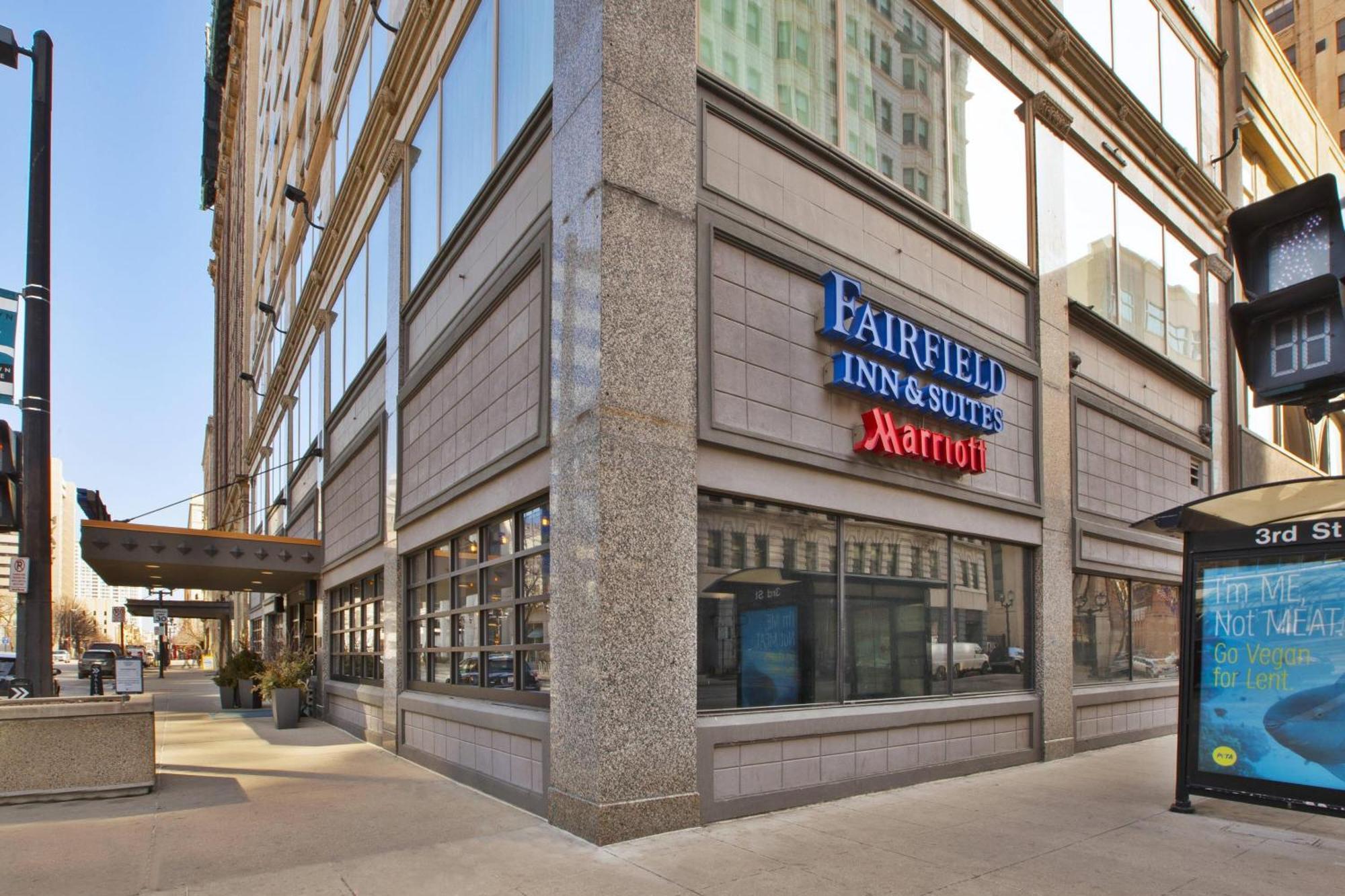 Fairfield Inn & Suites By Marriott Milwaukee Downtown Экстерьер фото