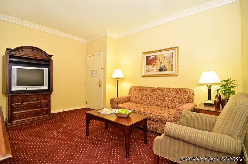 Fairfield Inn & Suites By Marriott Milwaukee Downtown Номер фото