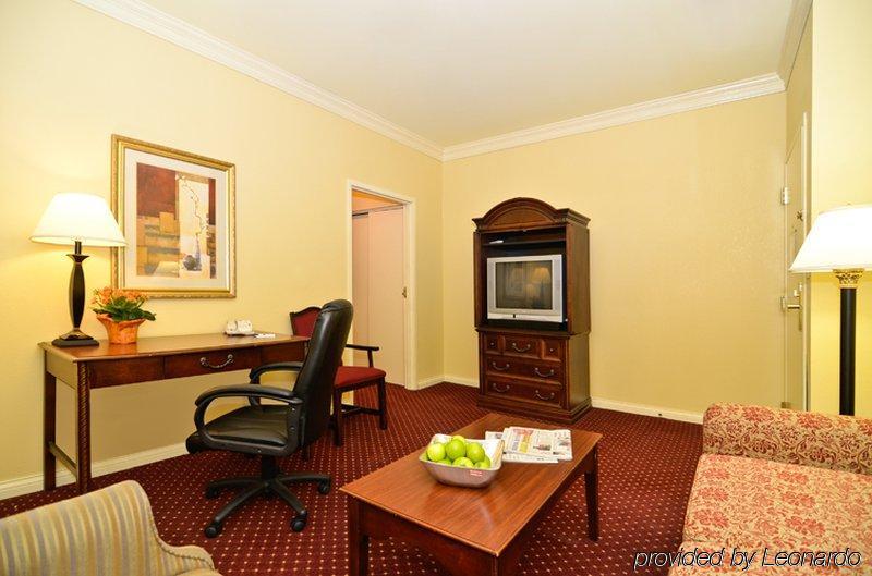 Fairfield Inn & Suites By Marriott Milwaukee Downtown Номер фото