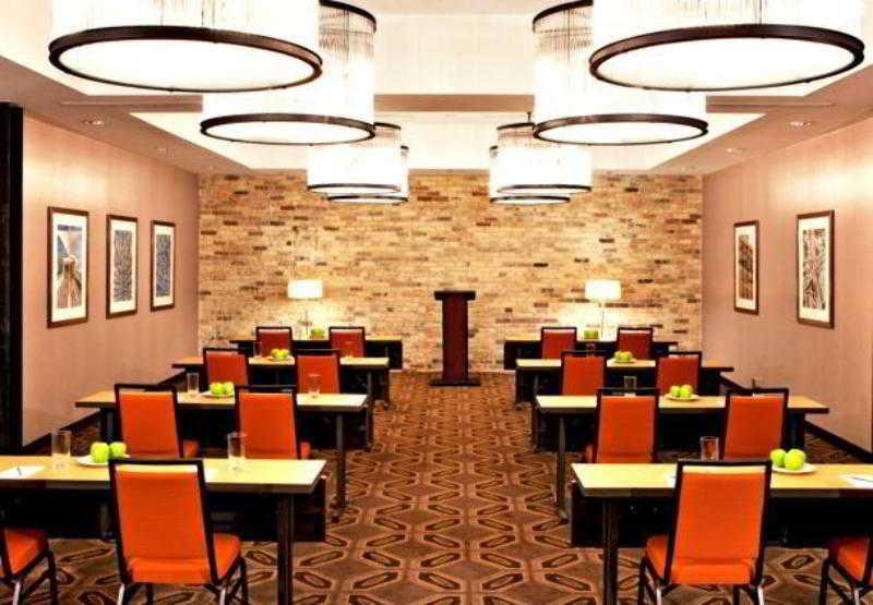 Fairfield Inn & Suites By Marriott Milwaukee Downtown Экстерьер фото