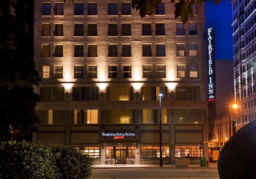 Fairfield Inn & Suites By Marriott Milwaukee Downtown Экстерьер фото