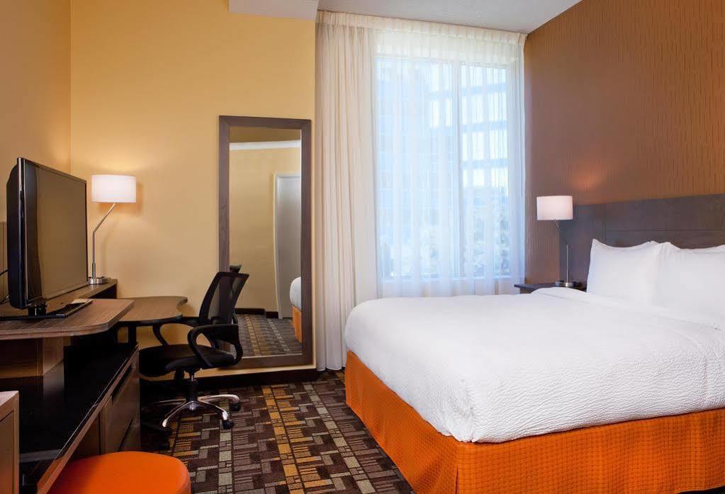 Fairfield Inn & Suites By Marriott Milwaukee Downtown Экстерьер фото